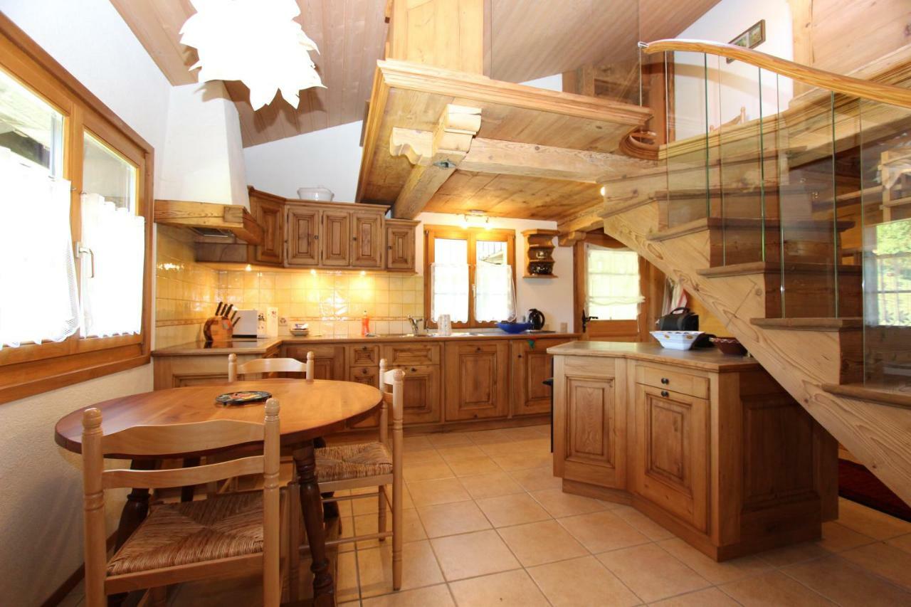 Les Favrod Apartment L'Etivaz Bagian luar foto